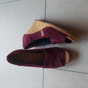 Tom's Burgundy Cord Wedges